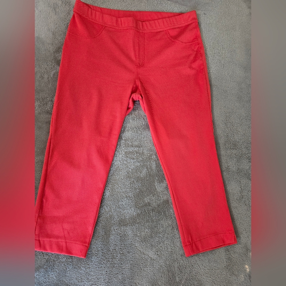 Women's Capri Pants